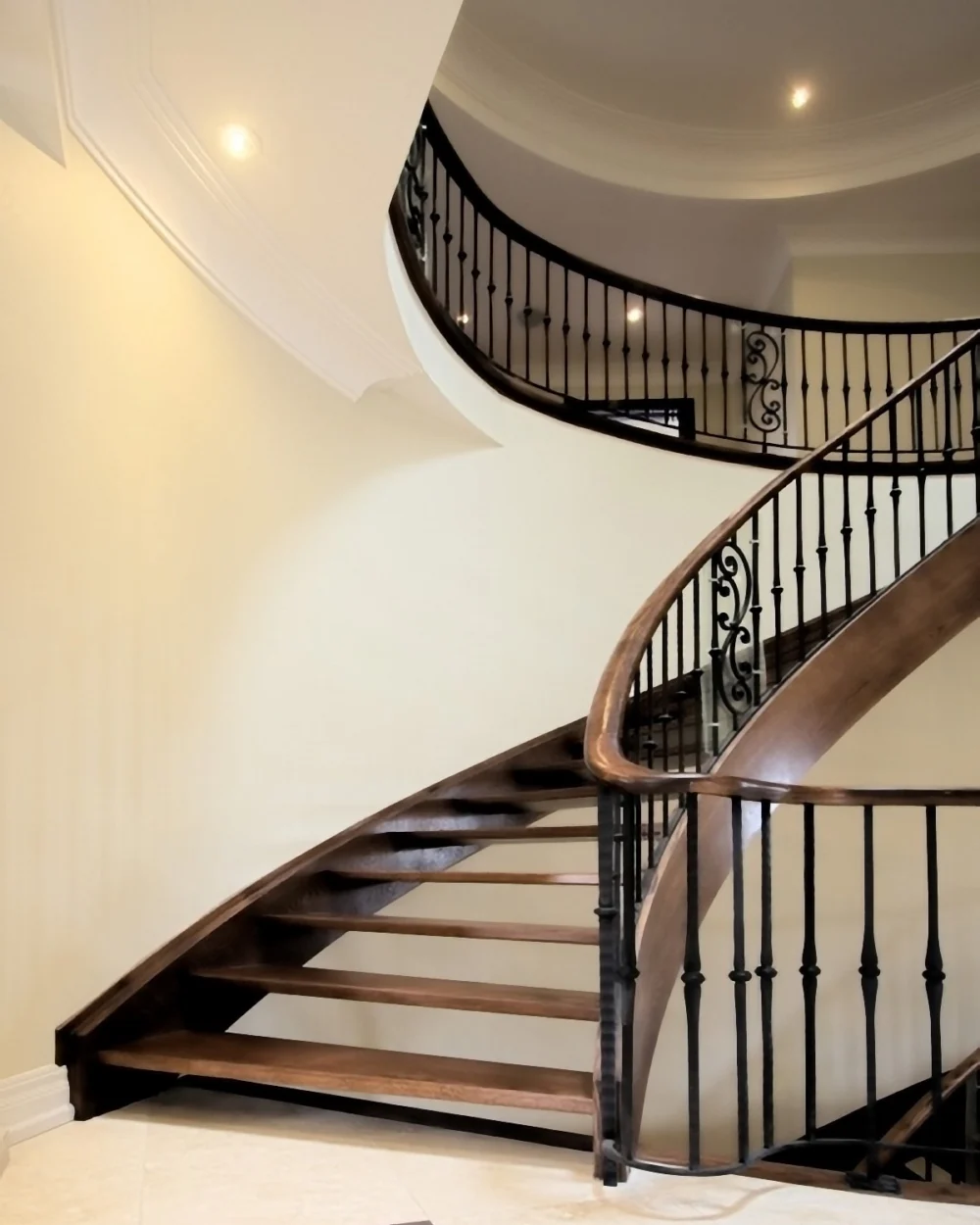 Holztreppe Nr. 21