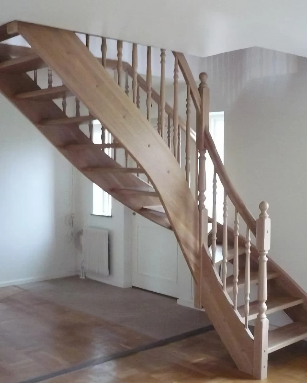 Holztreppe Nr. 27