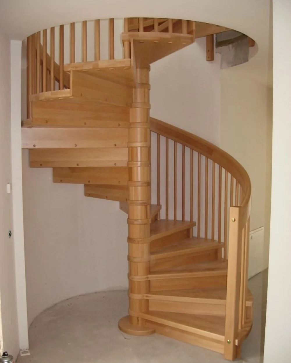 Holztreppe Nr. 29