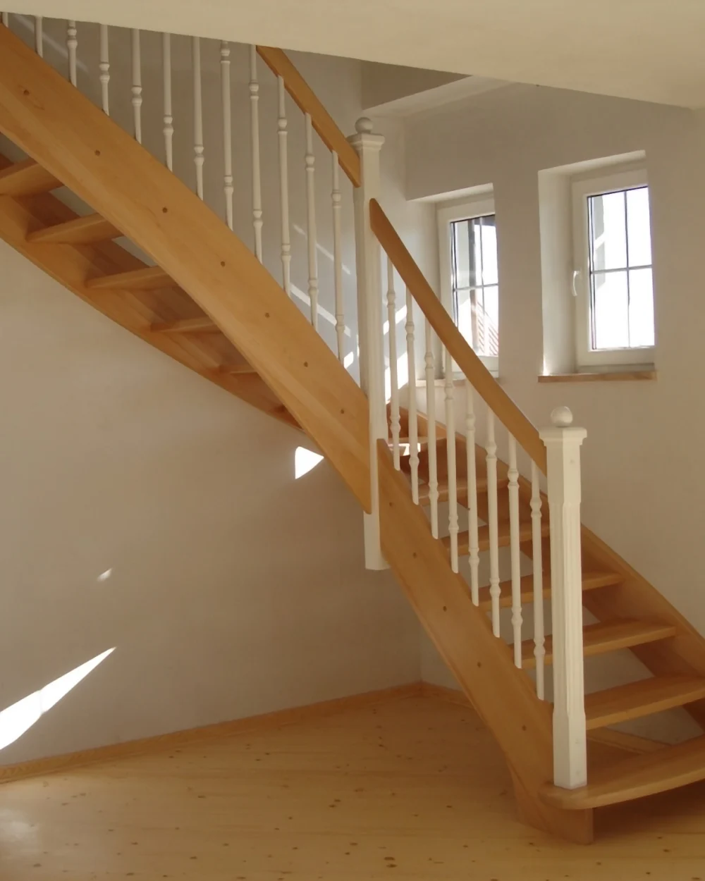 Holztreppe Nr. 4