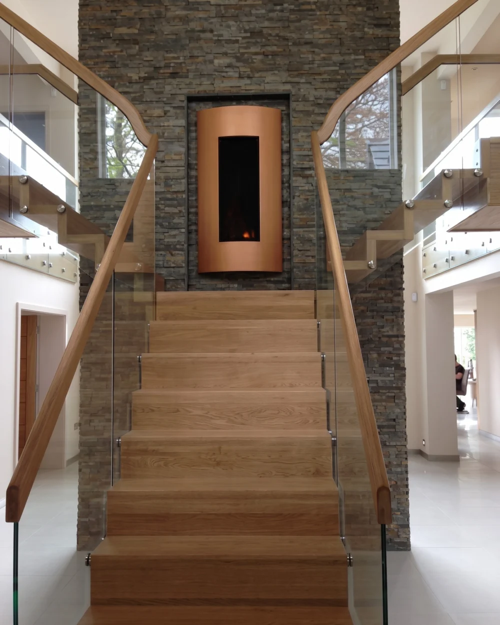 Holztreppe Nr. 63