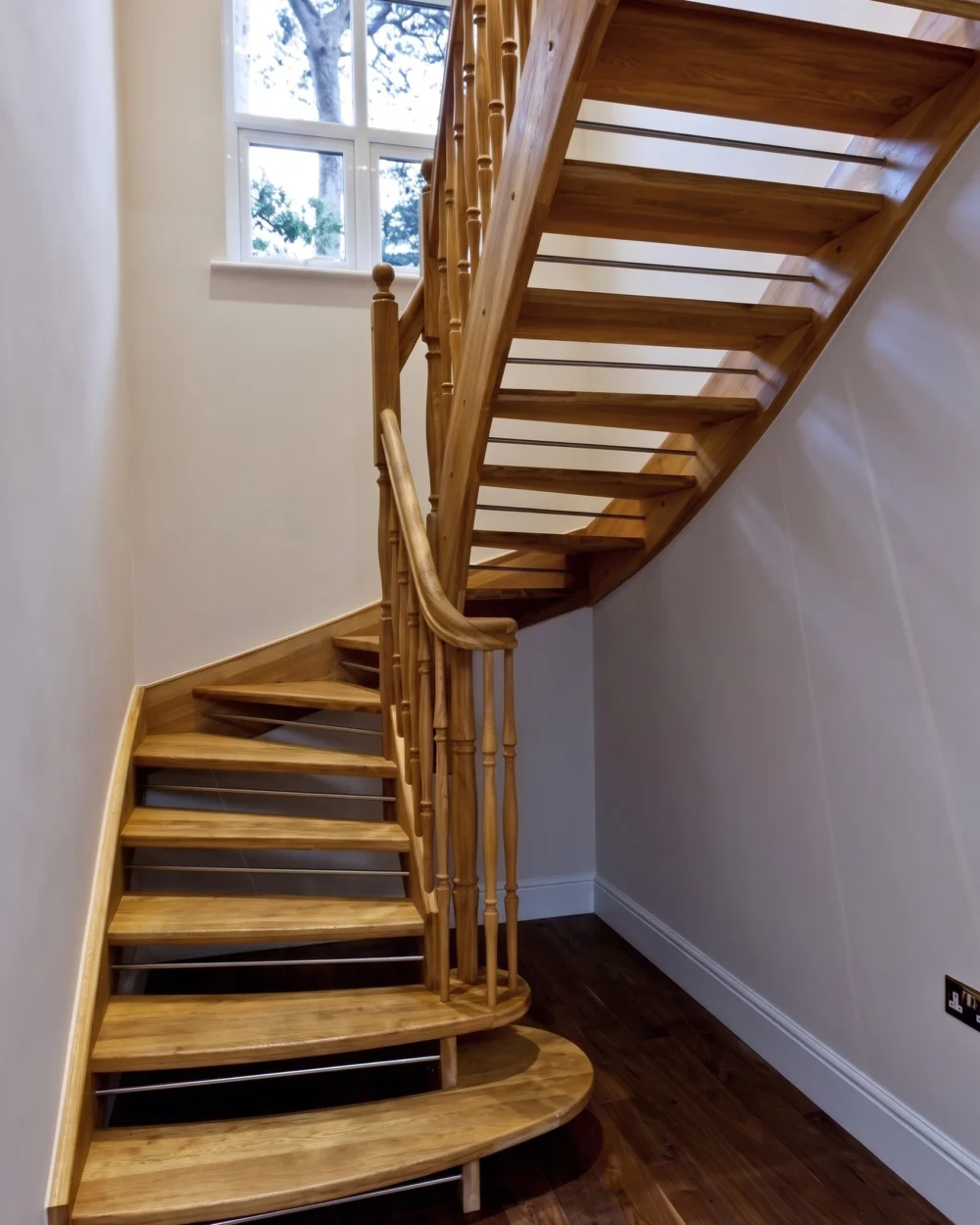 Holztreppe Nr. 64