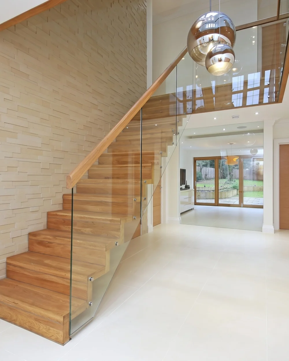 Holztreppe Nr. 66