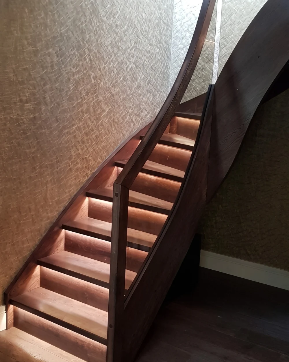 Holztreppe Nr. 80