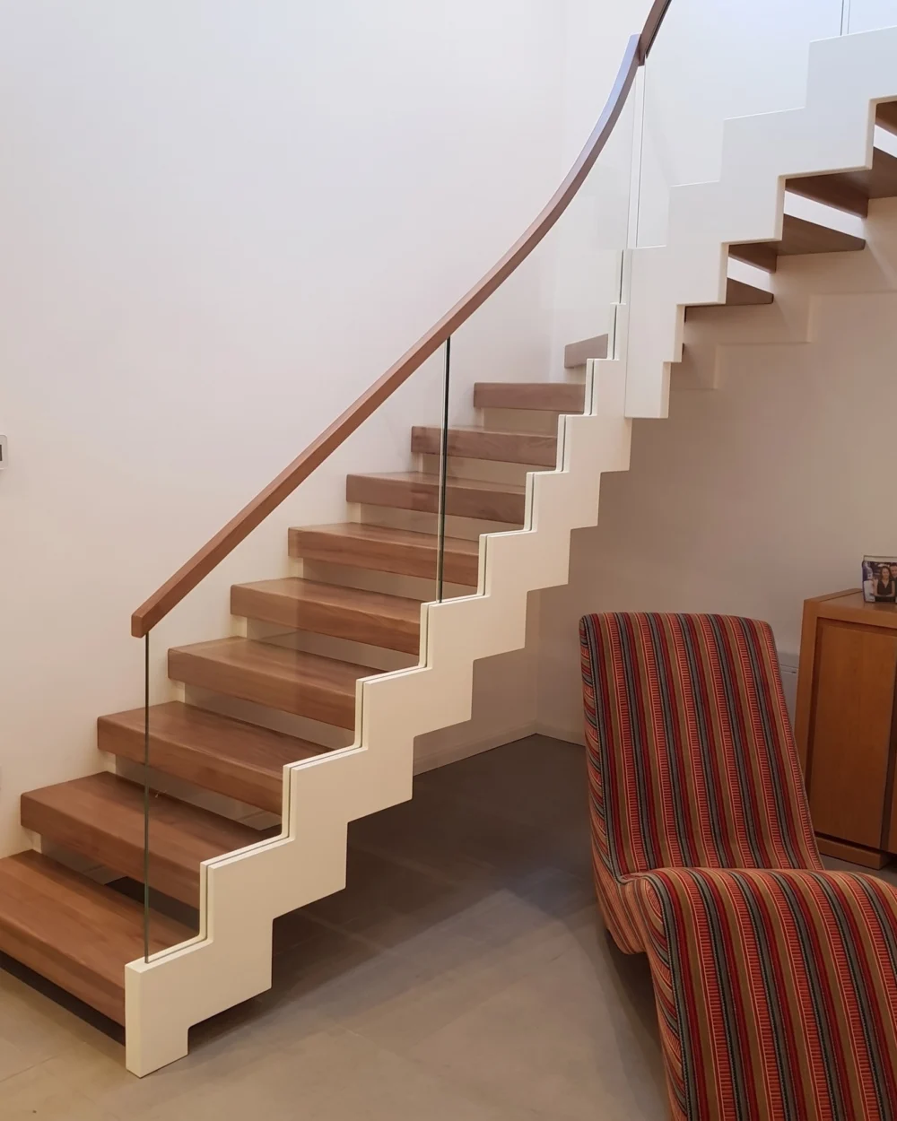 Holztreppe Nr. 82