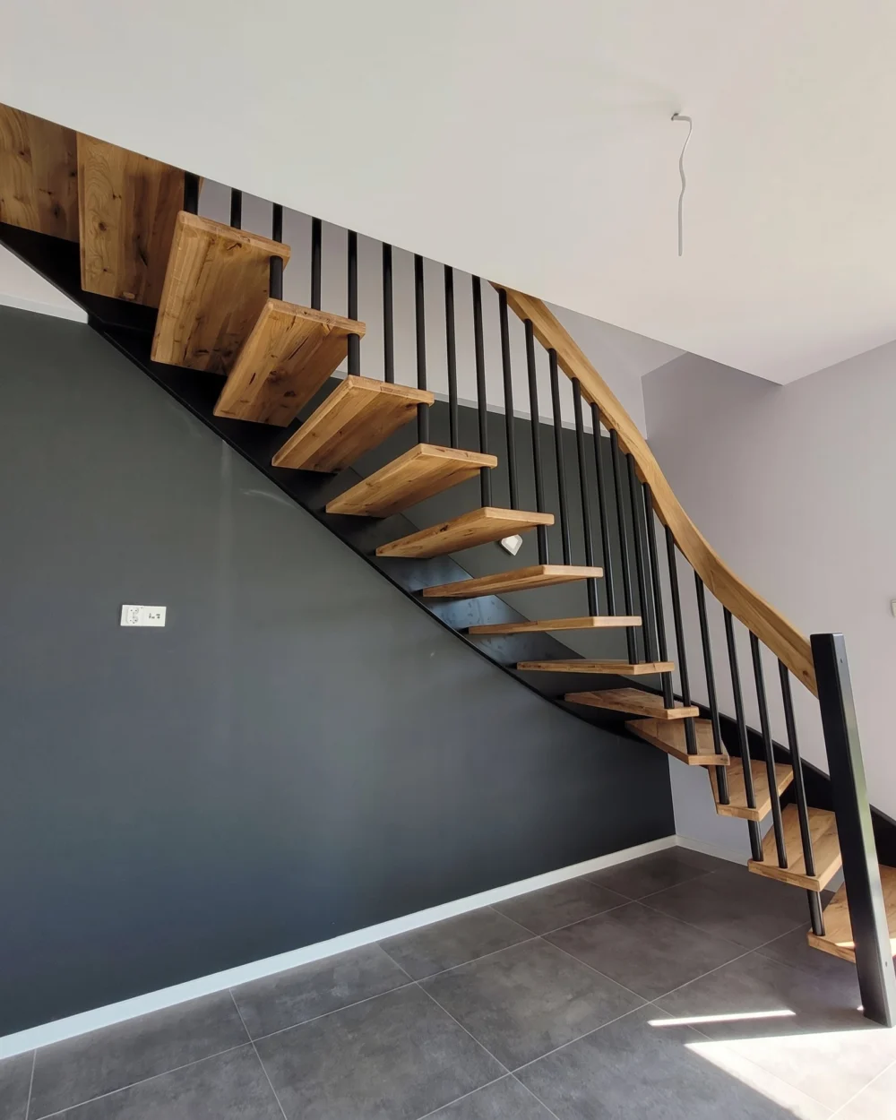 Holztreppe Nr. 84
